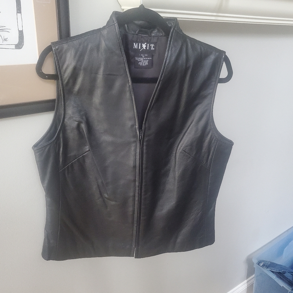 Mixit Black Leather Zip Front Collarless Vest size 12